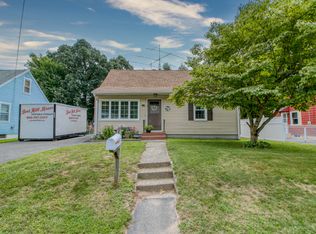 66 Berkshire St, Holyoke, MA 01040