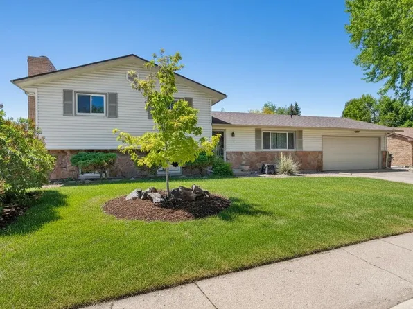 1805 Axial Dr, Loveland, CO 80538