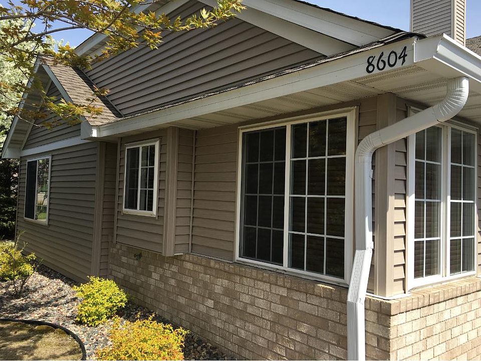 1st image of 8604 Oxford Ln N