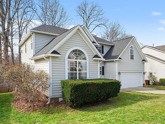 3rd image of 124 Mickleson Ridge Dr