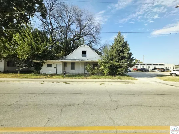 209 W Ohio St, Clinton, MO 64735