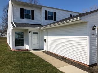 6862 Colonial Dr APT A, Mentor, OH 44060