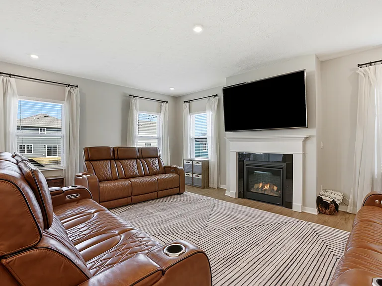 27 Hemingway Ave — Photo 8