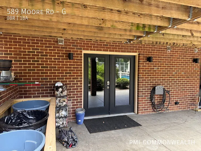 589 Moore Rd #G — Photo 3
