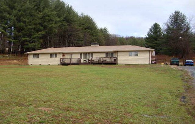 143 Central St, Jefferson, NC 28640 | Zillow