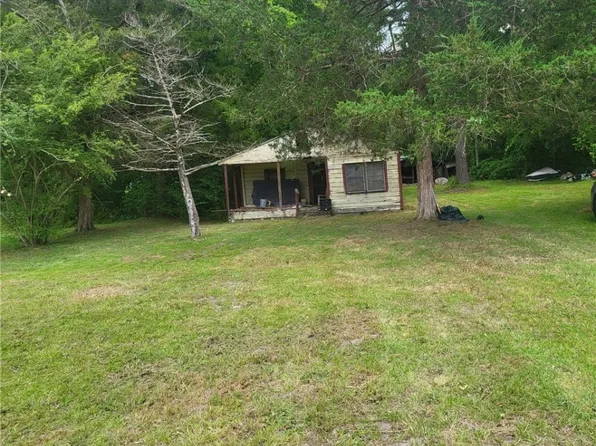 5827 E Cedar Creek Rd, Fayetteville, NC 28312