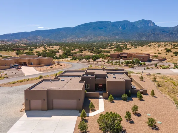 43 Apache Mesa Rd, Placitas, NM 87043
