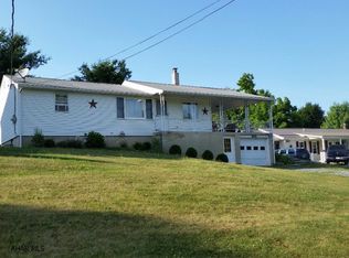 583 Cross Cove Rd, Roaring Spring, PA 16673