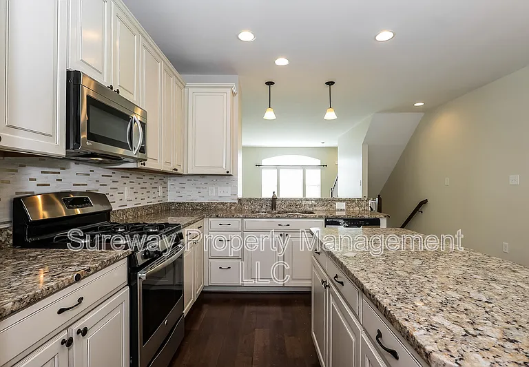 12 Stevens Ct — Photo 6