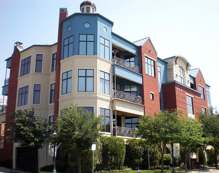 1st image of 601 E 1st St APT 310