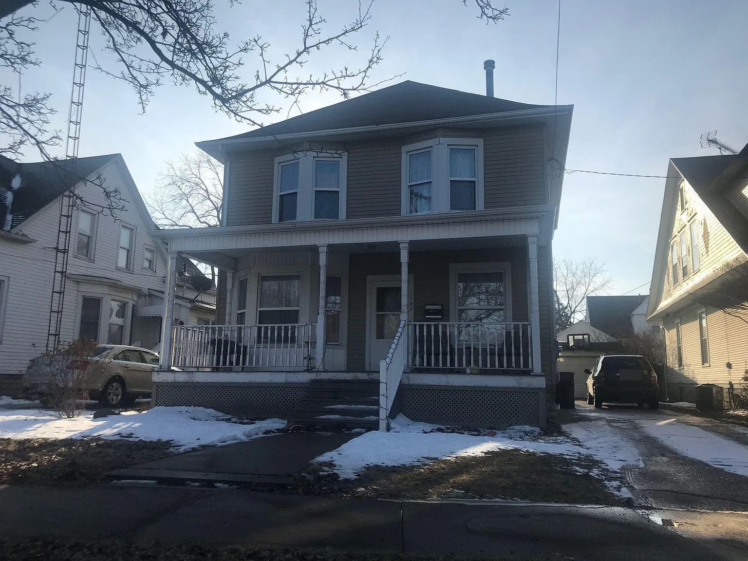 1107 Milan Rd photo 1