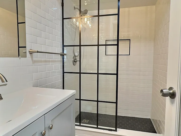 2501 N Bartlett Ave #C — Photo 8