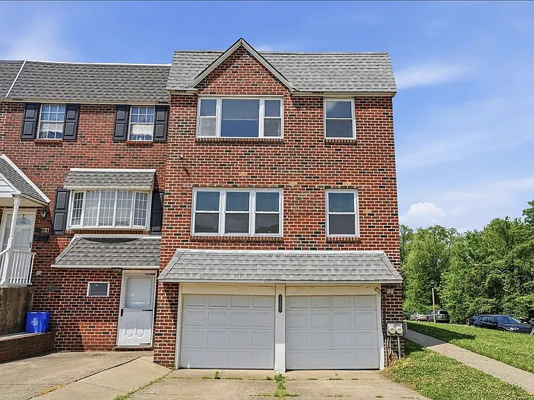 9966 Lackland Dr #1 — Photo 2