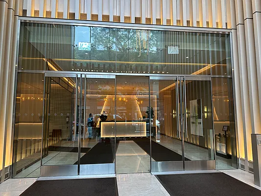 Rented by E Realty International Corp | media 22