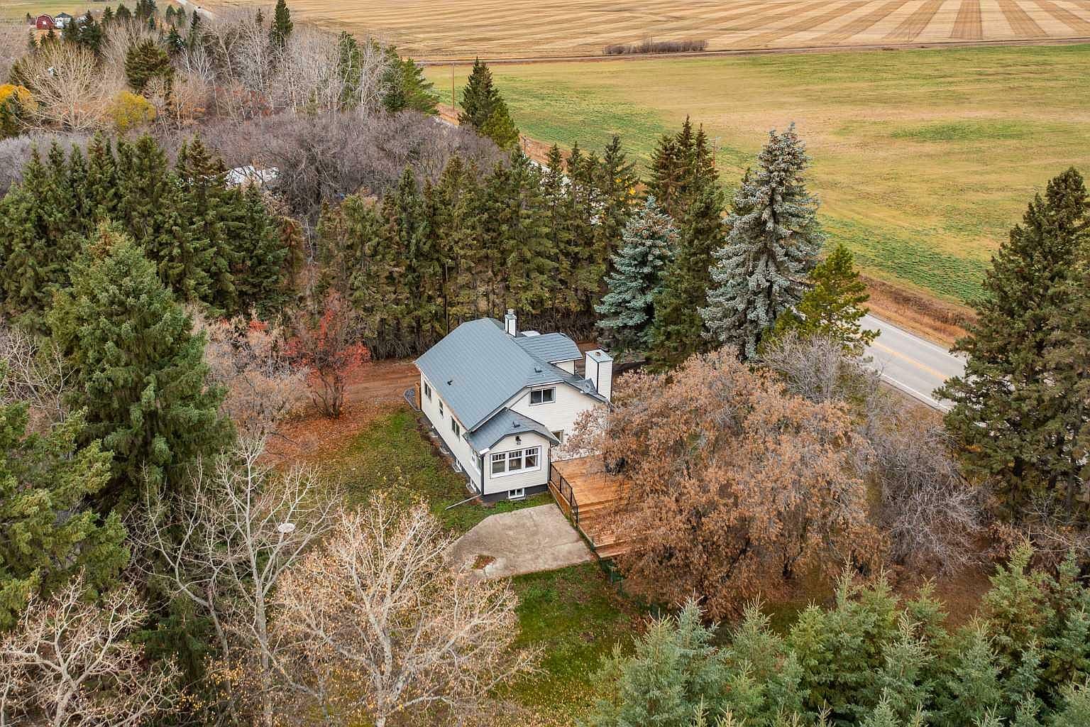 1935 Boundary Rd, Penhold, AB T0M 1R0 Zillow