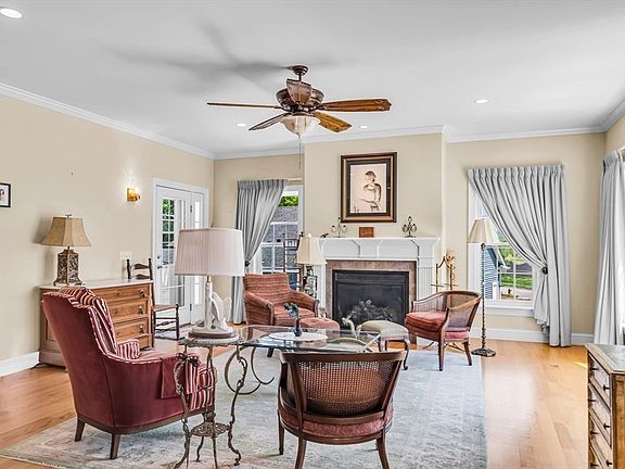5th image of 46 Sandalwood Dr #46