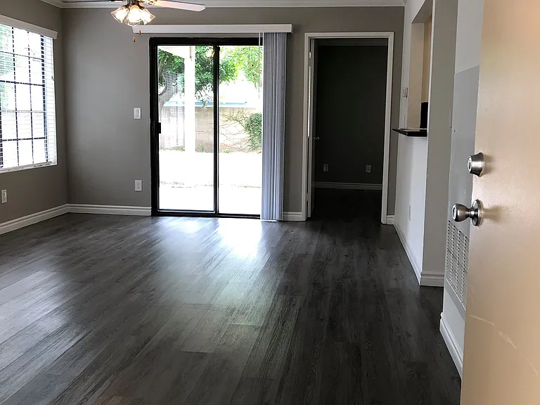 8601-8609 Walker St — Photo 24