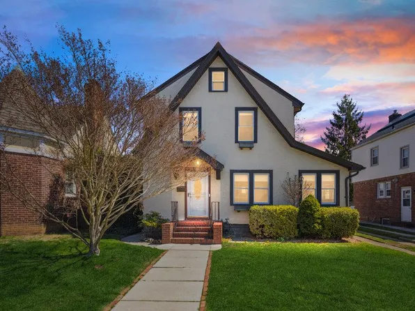 226 Kensington Road, Lynbrook, NY 11563