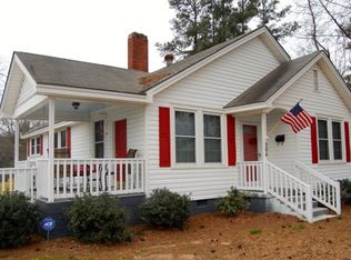 304 Laurel Ave E, Greenwood, SC 29649