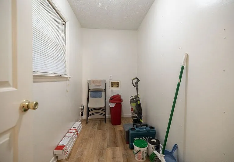 1151 Brookwood Dr — Photo 12