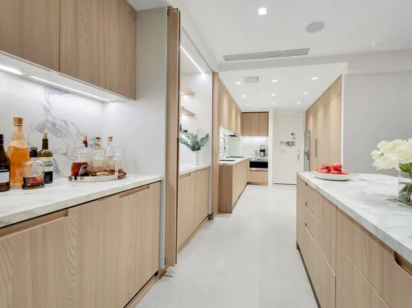 1 Central Park West image 4 of 21