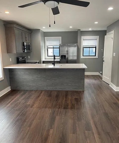 1624 Carrollton Ave — Photo 1