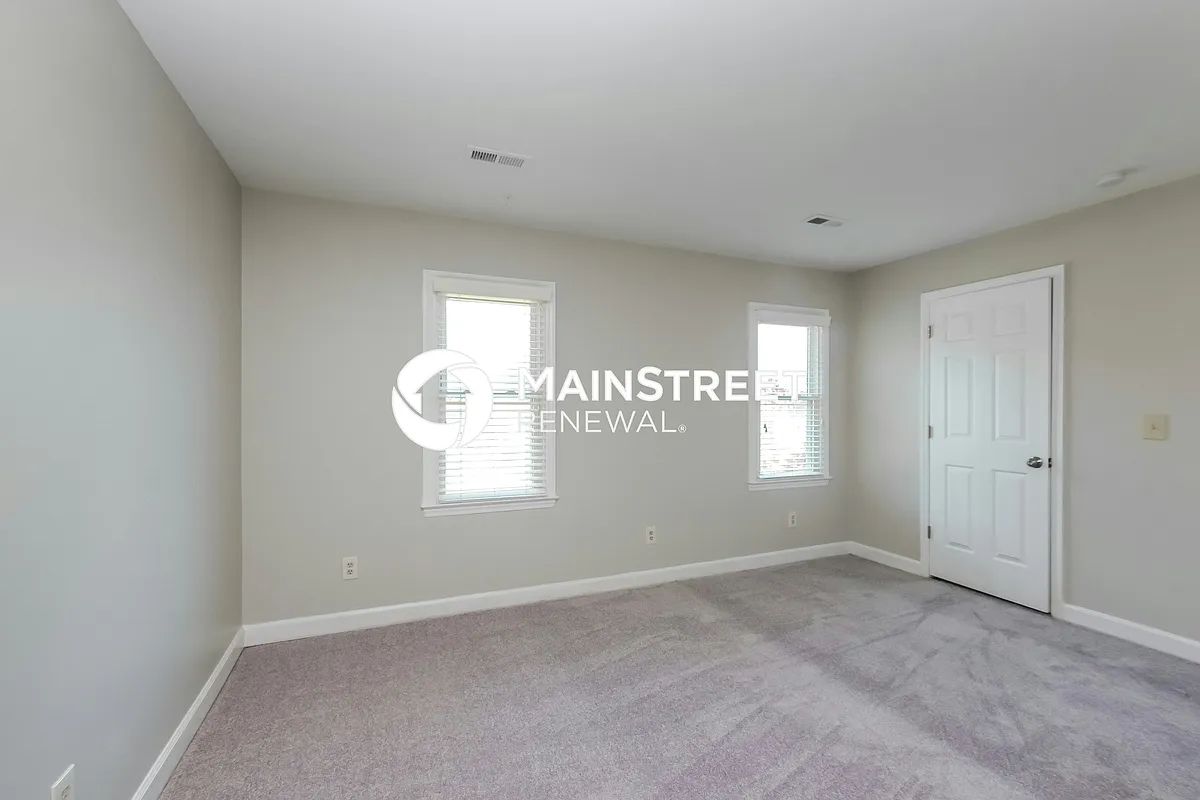 Living Room - 5228 Bridge Pointe Dr