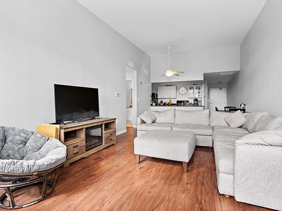 2nd image of 90 Sea St APT 119