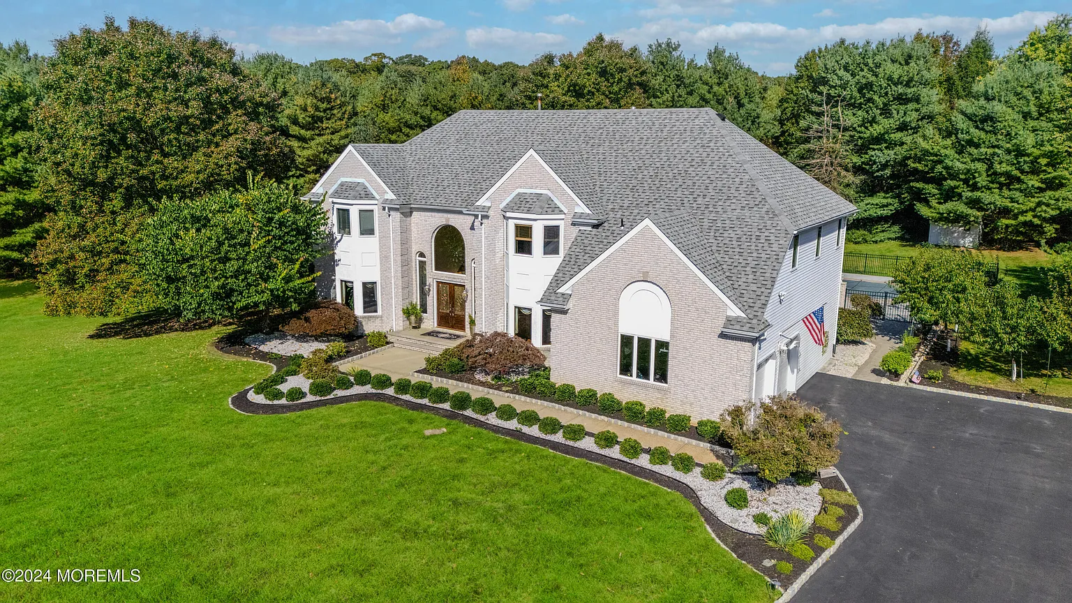 5 Mount Drive photo 1