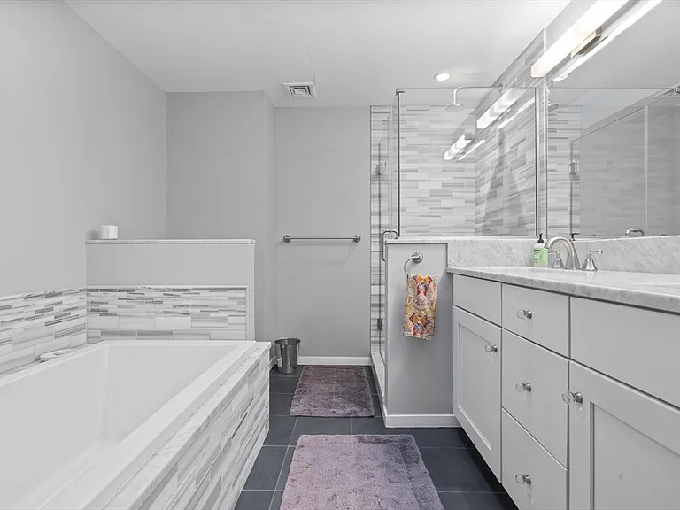 133 Salem St #PENTHOUSE — Photo 18