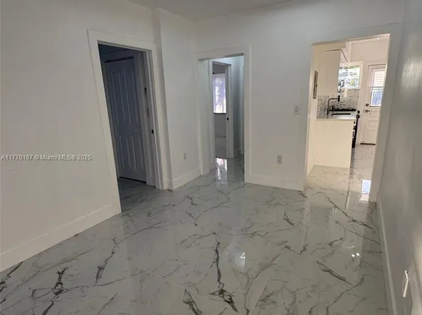 8340 Crespi Blvd APT 18, Miami Beach, FL 33141