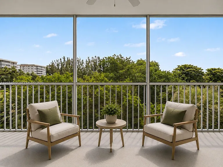 3250 N Palm Aire Dr #406 — Photo 23