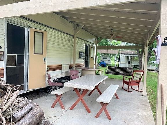 3rd image of 116 Holiday Hills Dr