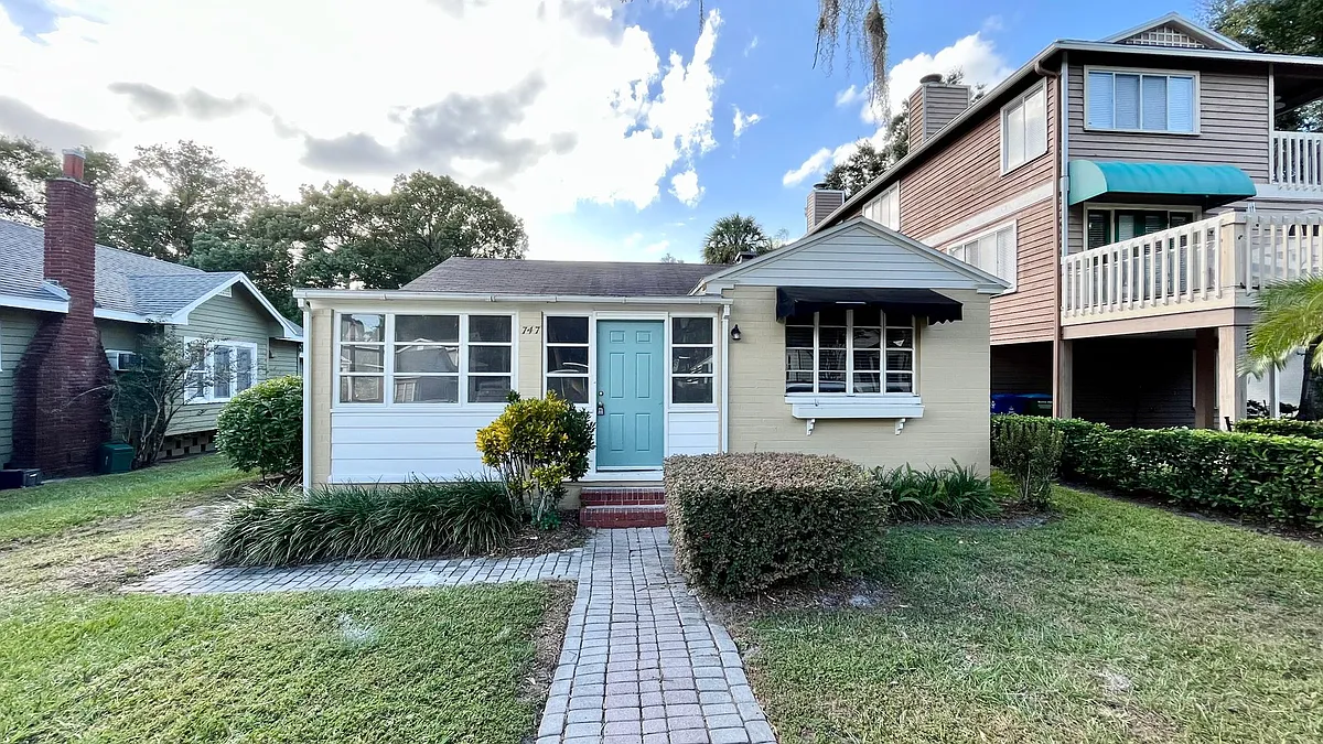 Building Photo - 747 Maryland Ave