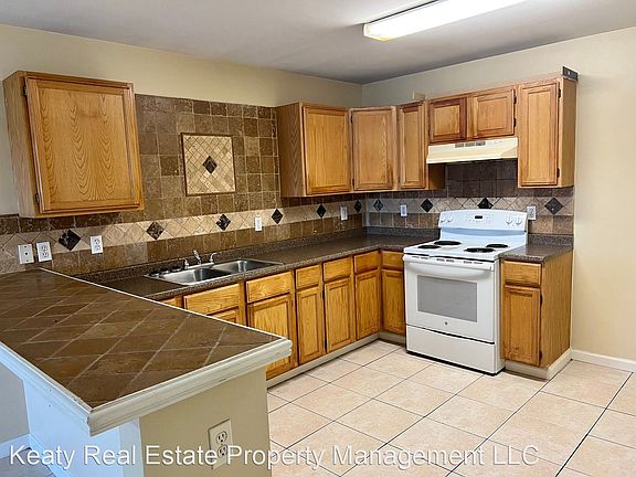 4th image of 424 Vieux Orleans Cir #C
