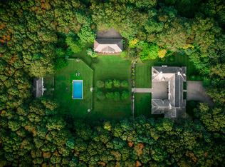 672 Noyack Rd, Southampton, NY 11968