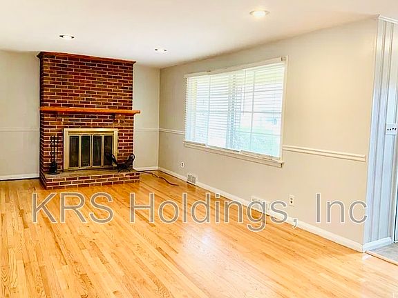 3rd image of 7222 Richland Dr