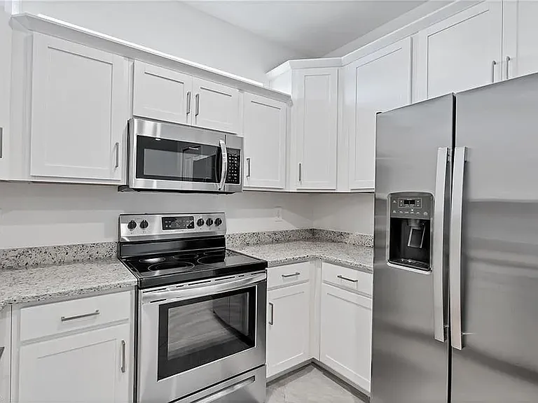 14003 Pine Lodge Ln — Photo 12