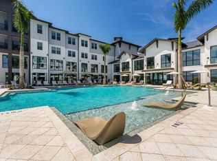 Row Waterside, Sarasota, FL 34240
