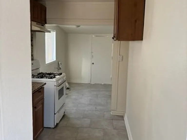 930 Sterling Rd — Photo 17