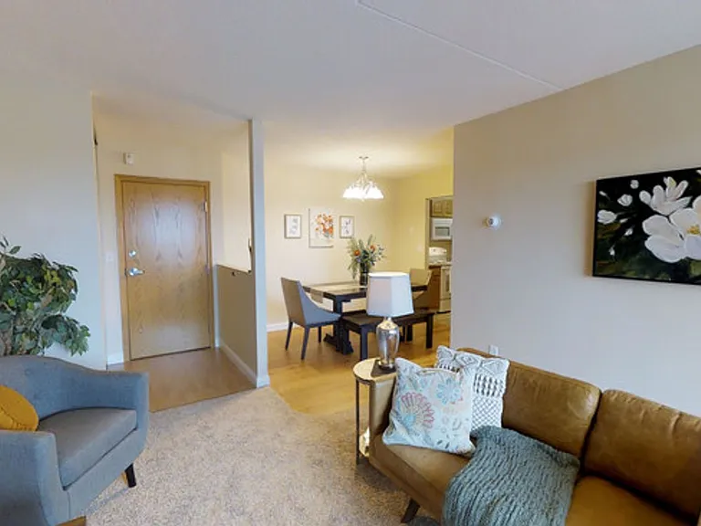 1408 Maple Grove Rd — Photo 19