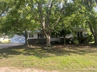 405 E Maple Ave, Harvard, NE 68944