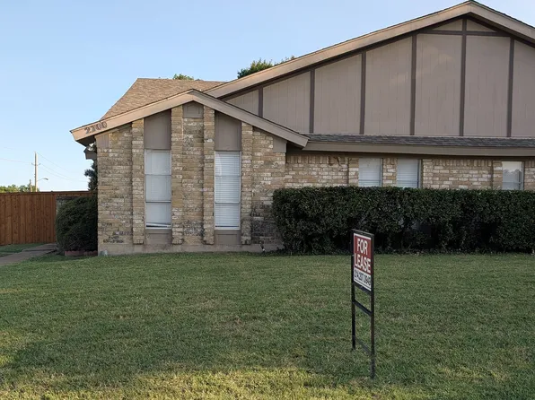2700 Clear Springs Dr, Plano, TX 75075