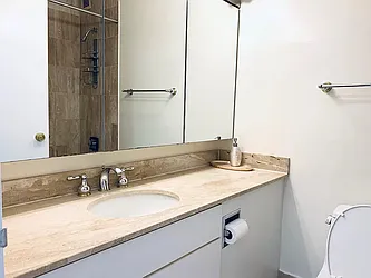 Rented by Luxian International Realty LLC