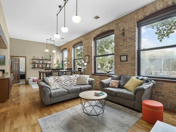 123 N Blount St APT 206, Madison, WI 53703