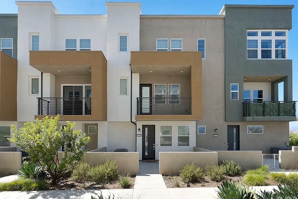 2 bed, 2.5 bath, 1550 sqft, $3,800 — Photo 3