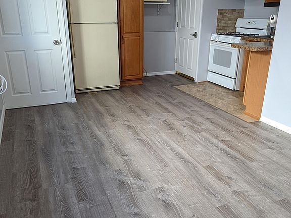 2nd image of 437 Travis Ave