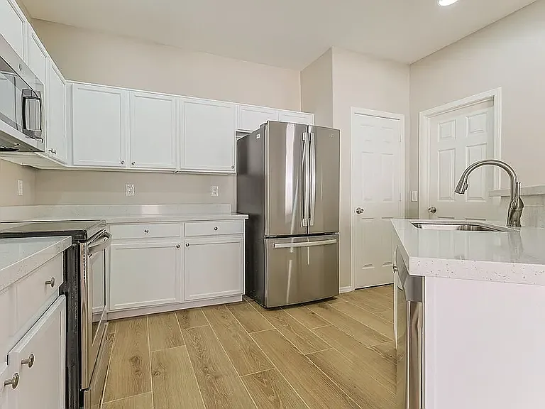 706 W Frito Ave — Photo 10