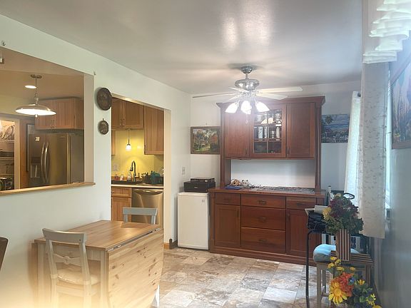 5th image of 1606 Brittany Ct APT B1