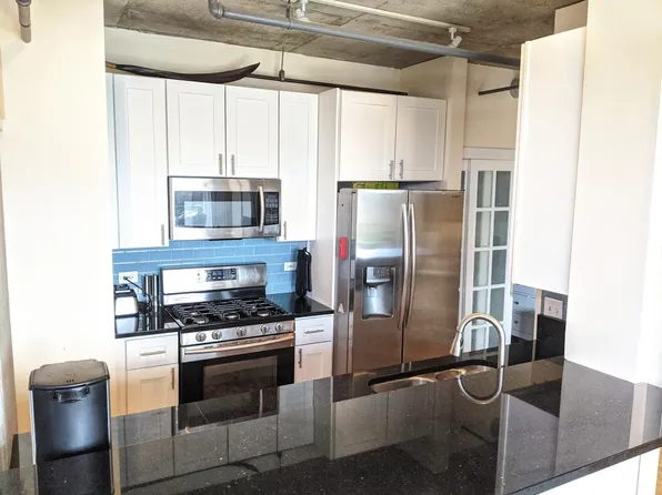 700 W Van Buren St, Chicago, IL